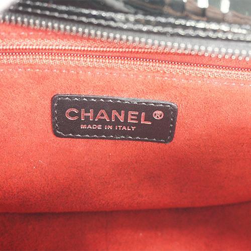 Buy & Consign Authentic Chanel Chocolate Bar Petite Shopper Tote at The Plush Posh