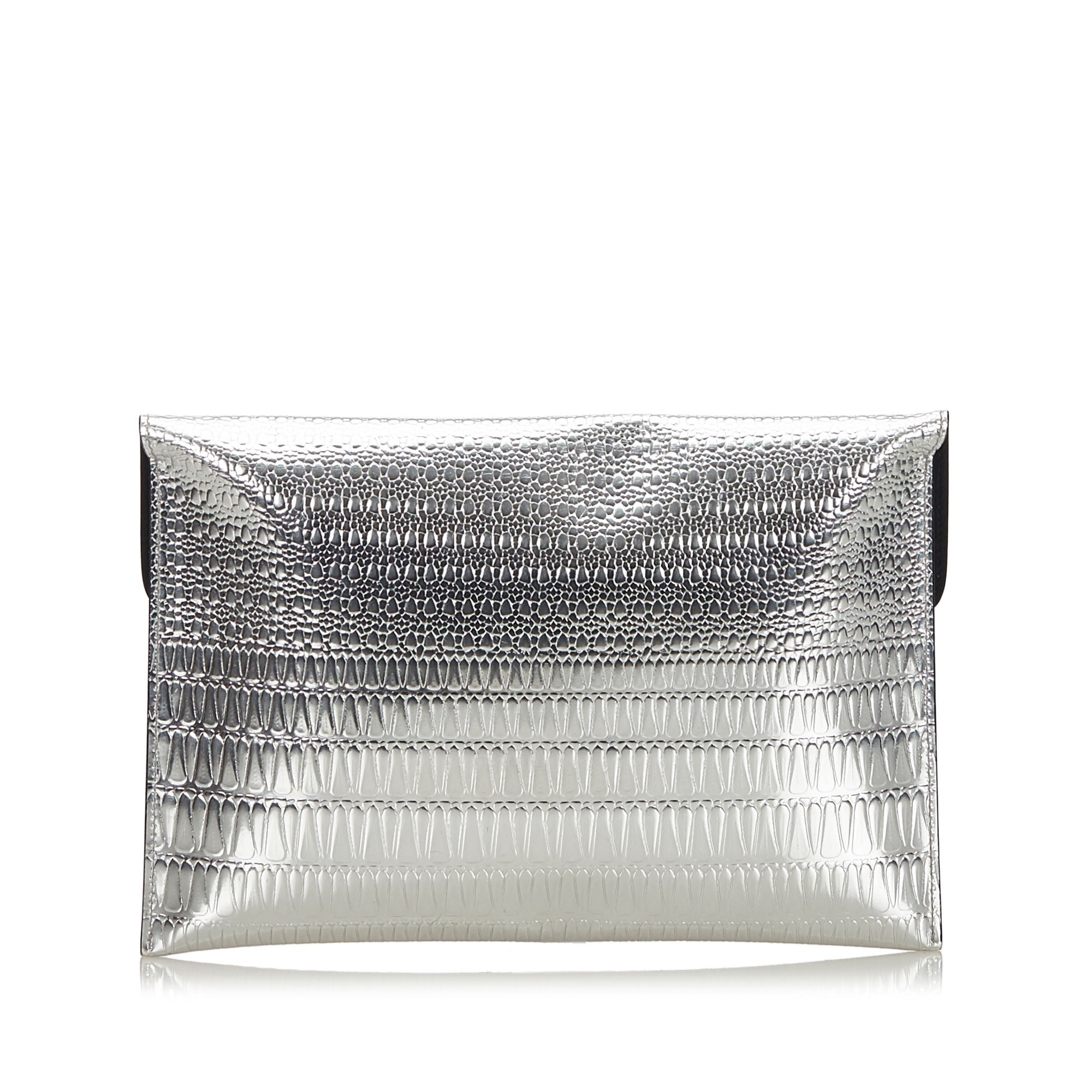Buy & Consign Authentic Alexander Mcqueen Skull Clutch Bag Silver at The Plush Posh
